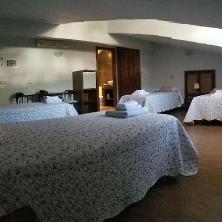 Posada Trastamara Piedralaves Eksteriør billede